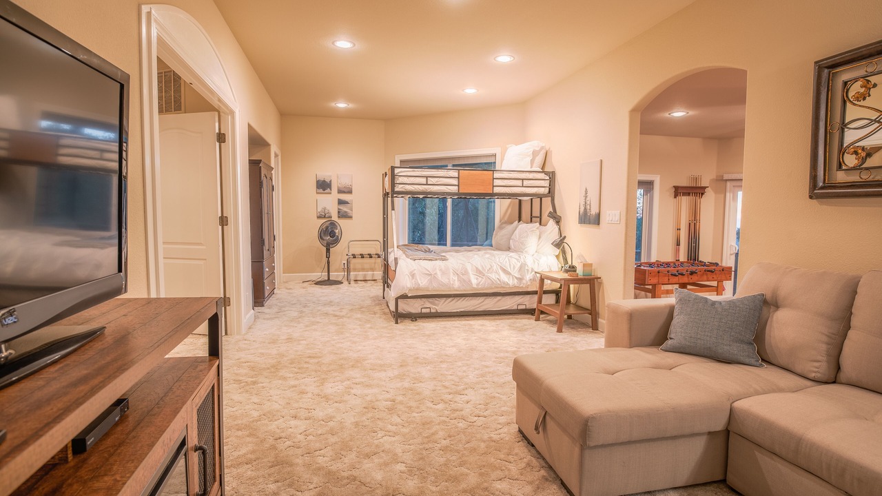 Photo of Bedroom in Forest Meadows