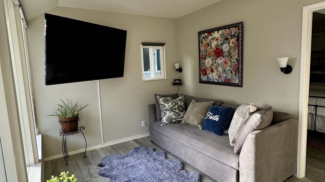 Photo of Livingroom in Moss Beach