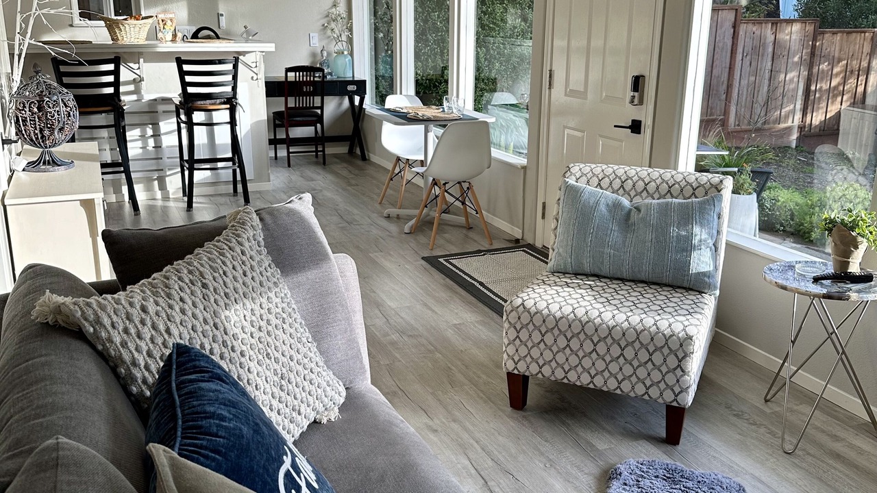 Photo of Livingroom in Moss Beach