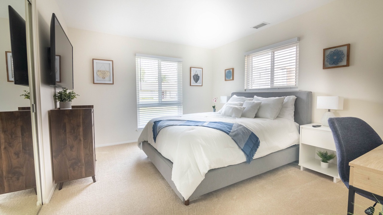 Photo of Bedroom in Orange