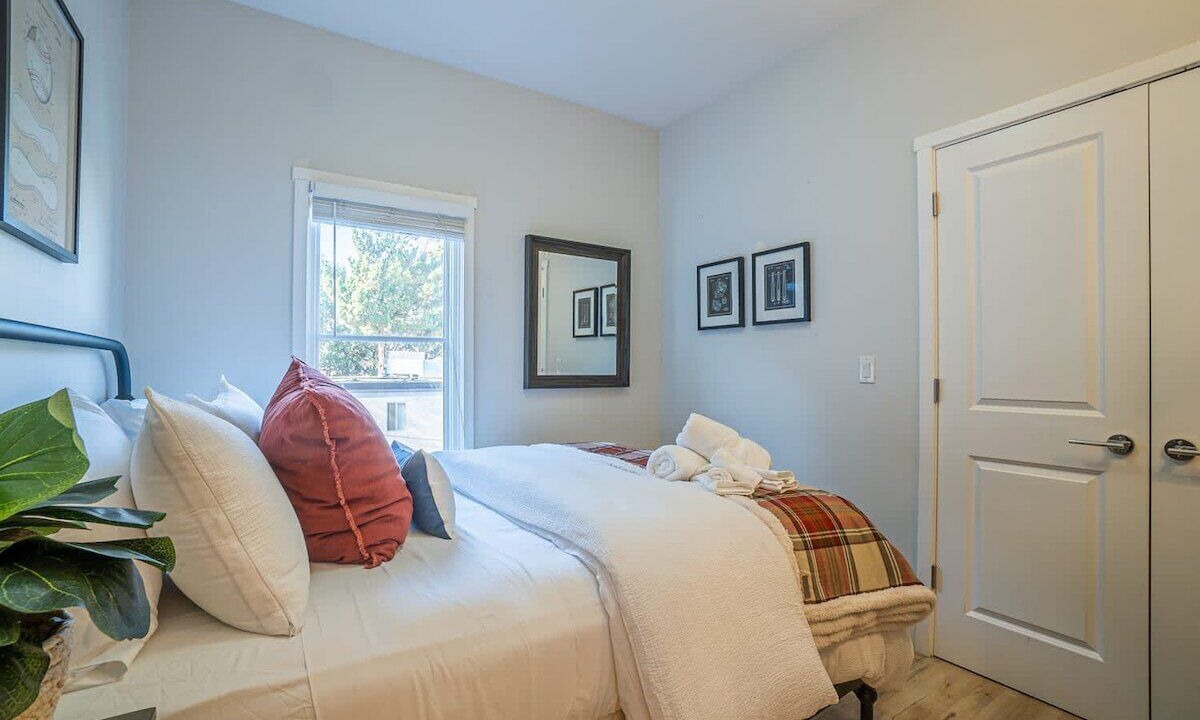 Photo of Bedroom in Downtown Sacramento