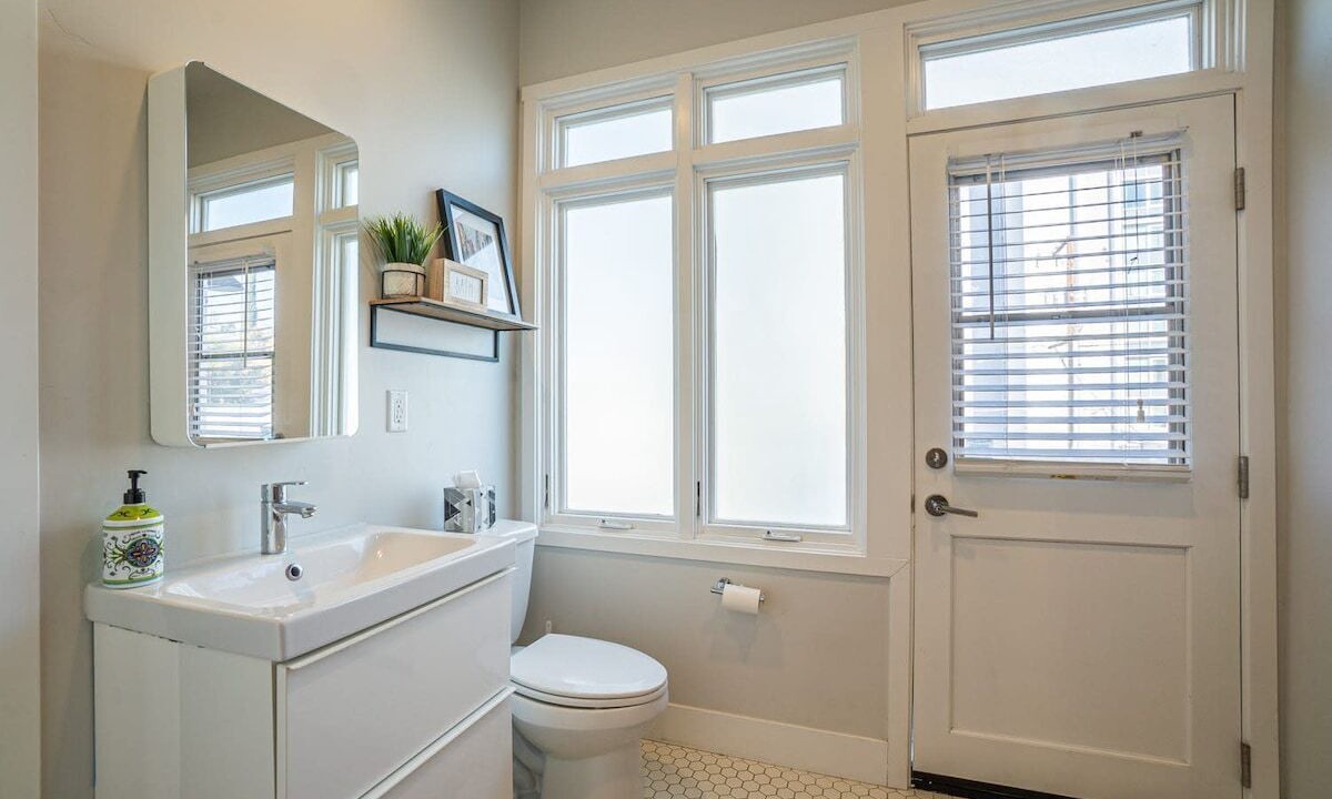 Photo of Bathroom in Downtown Sacramento