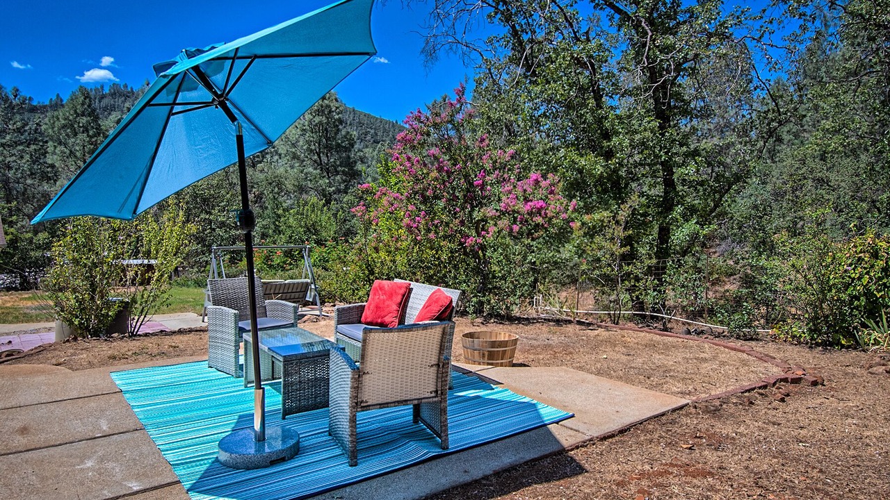 Photo of Patio Balcony in Shasta Lake