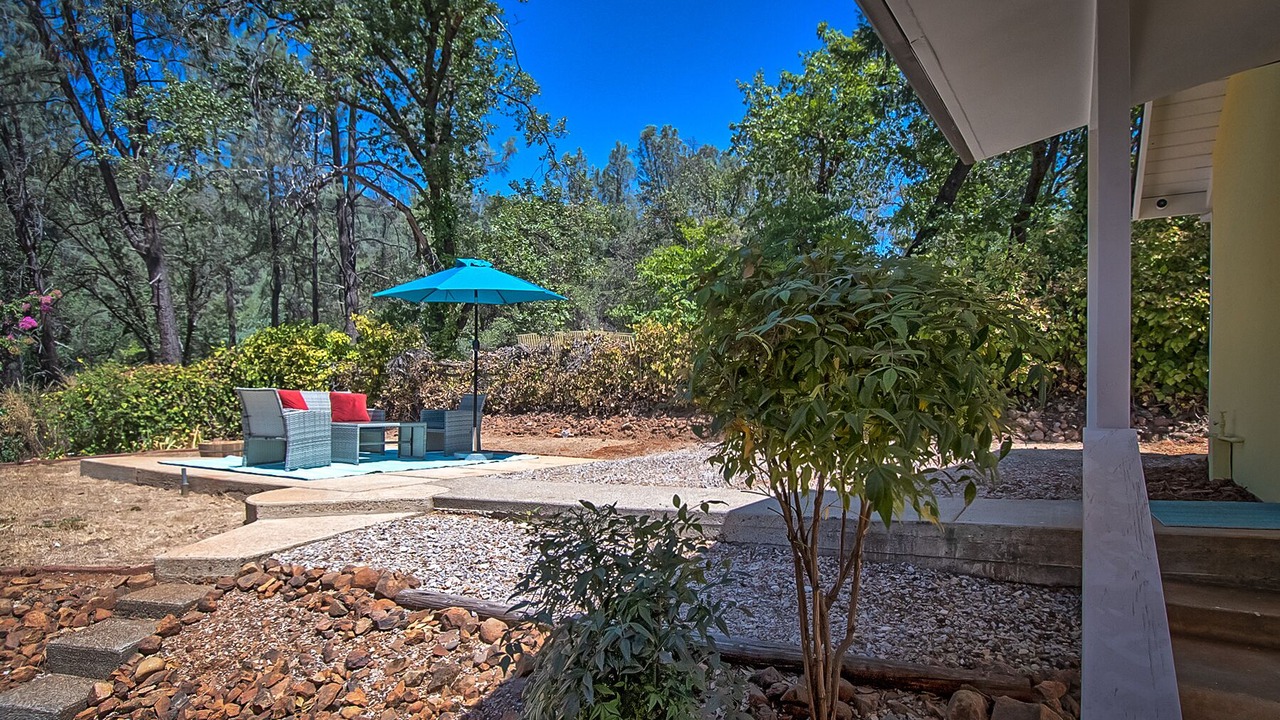 Photo of Patio Balcony in Shasta Lake