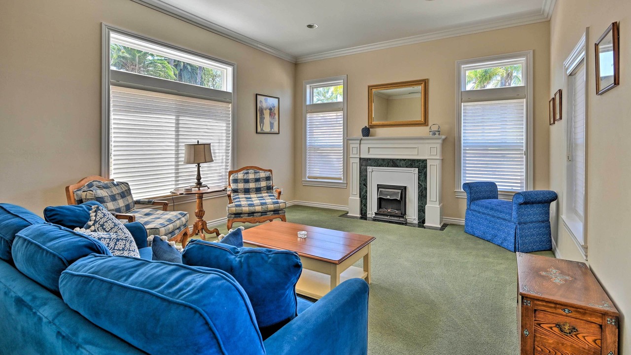 Photo of Livingroom in Vista