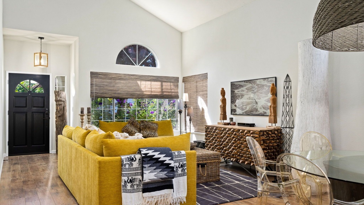 Photo of Livingroom in Windsor