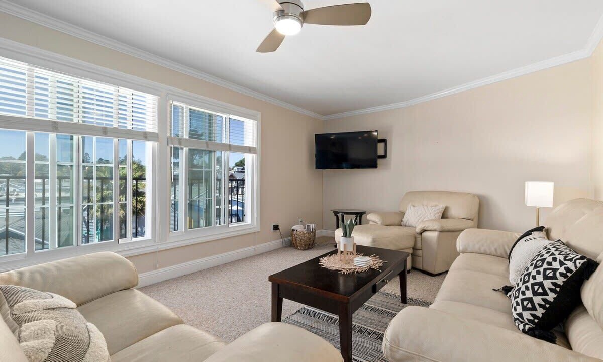 Photo of Livingroom in Capitola
