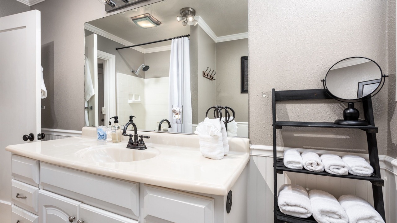 Photo of Bathroom in Lodi
