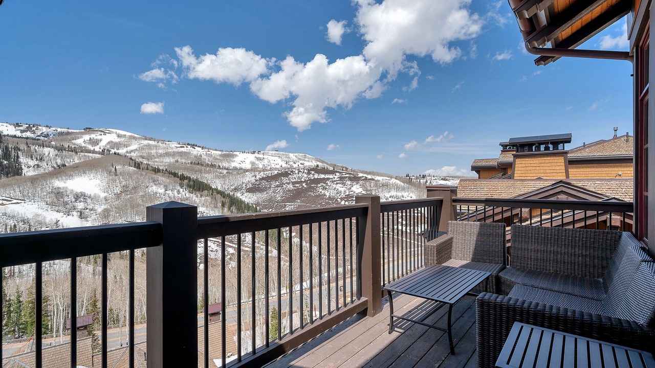 Photo of Patio Balcony in Empire Pass