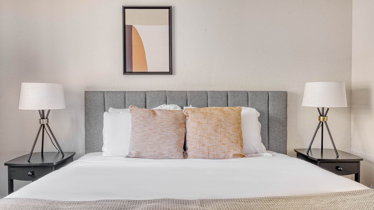 Photo of Bedroom in Saratoga