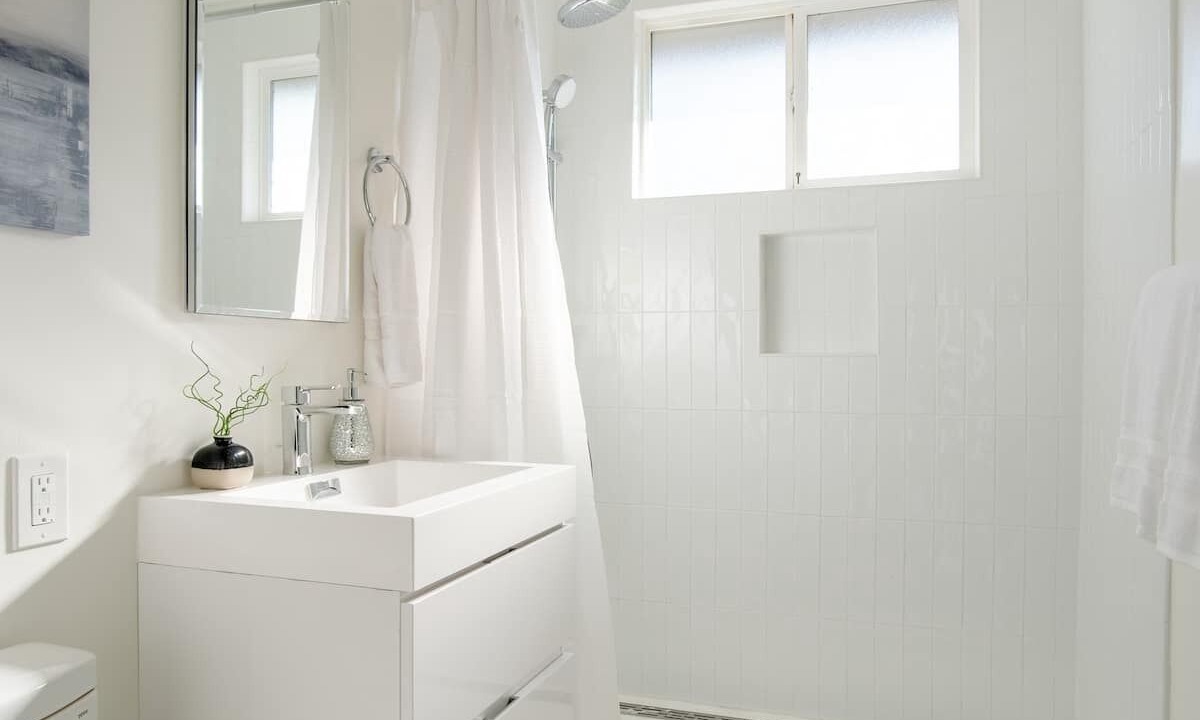 Photo of Bathroom in South Fair Oaks