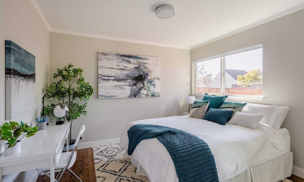 Photo of Bedroom in South Fair Oaks