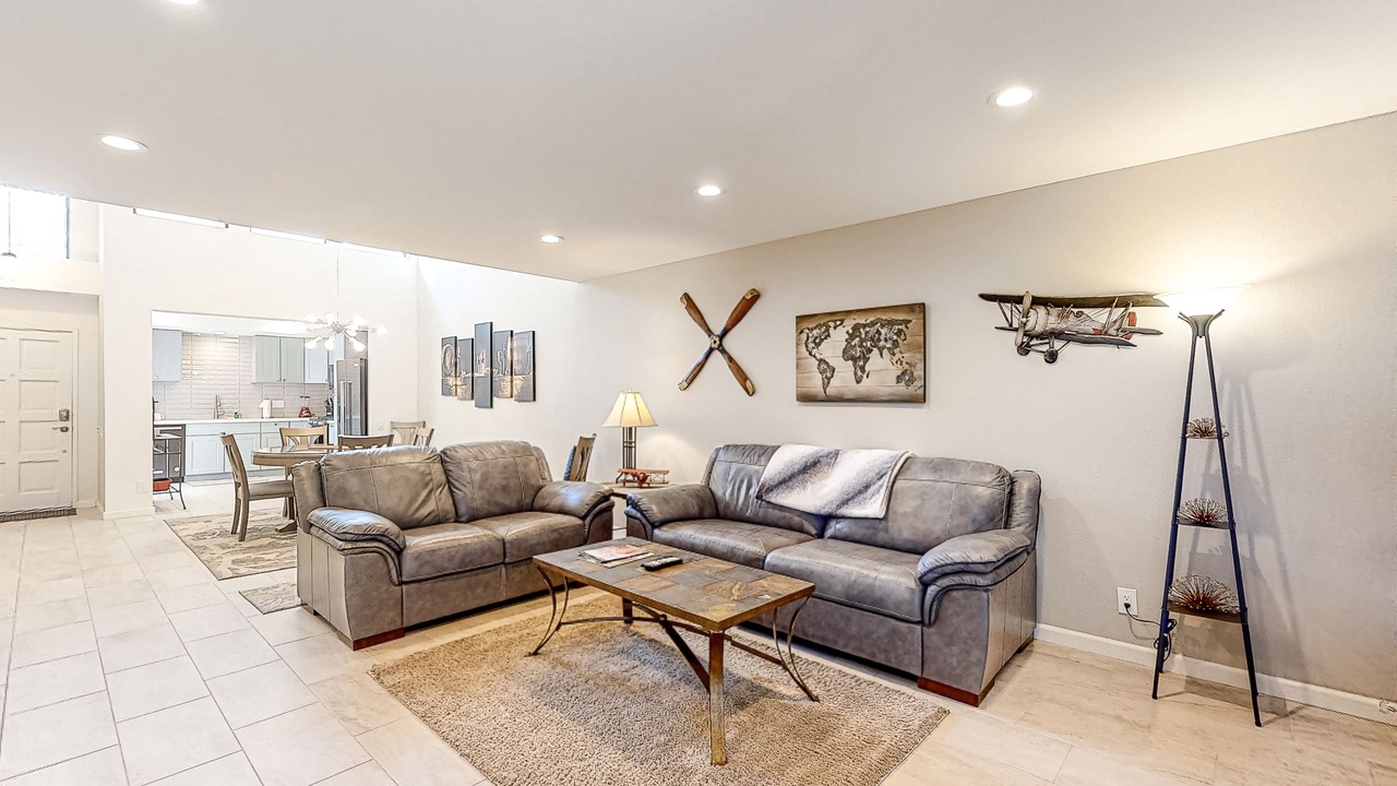 Photo of Livingroom in Palm Desert