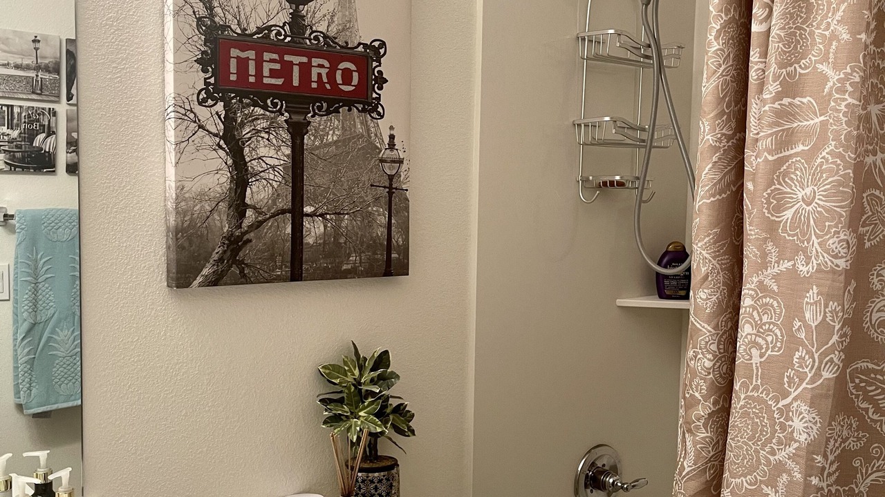 Photo of Bathroom in Southwestern Sacramento