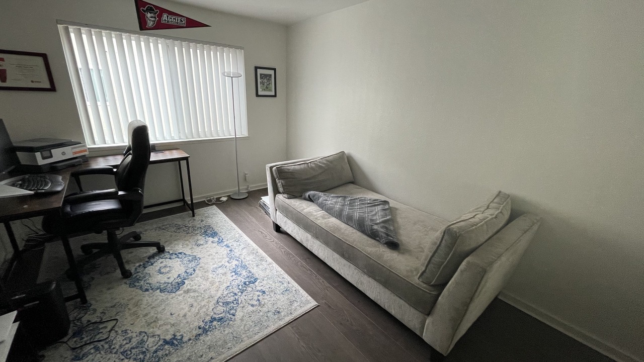 Photo of Livingroom in Castro Valley
