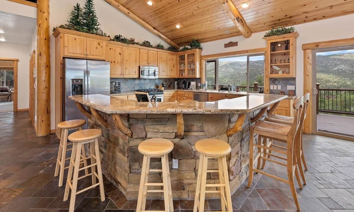 Photo of Kitchen in Castle Glen Estates