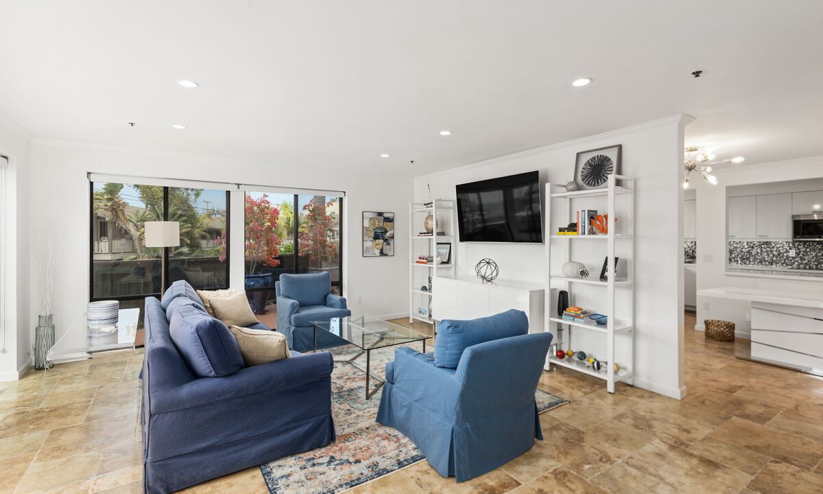 Photo of Livingroom in La Jolla Shores