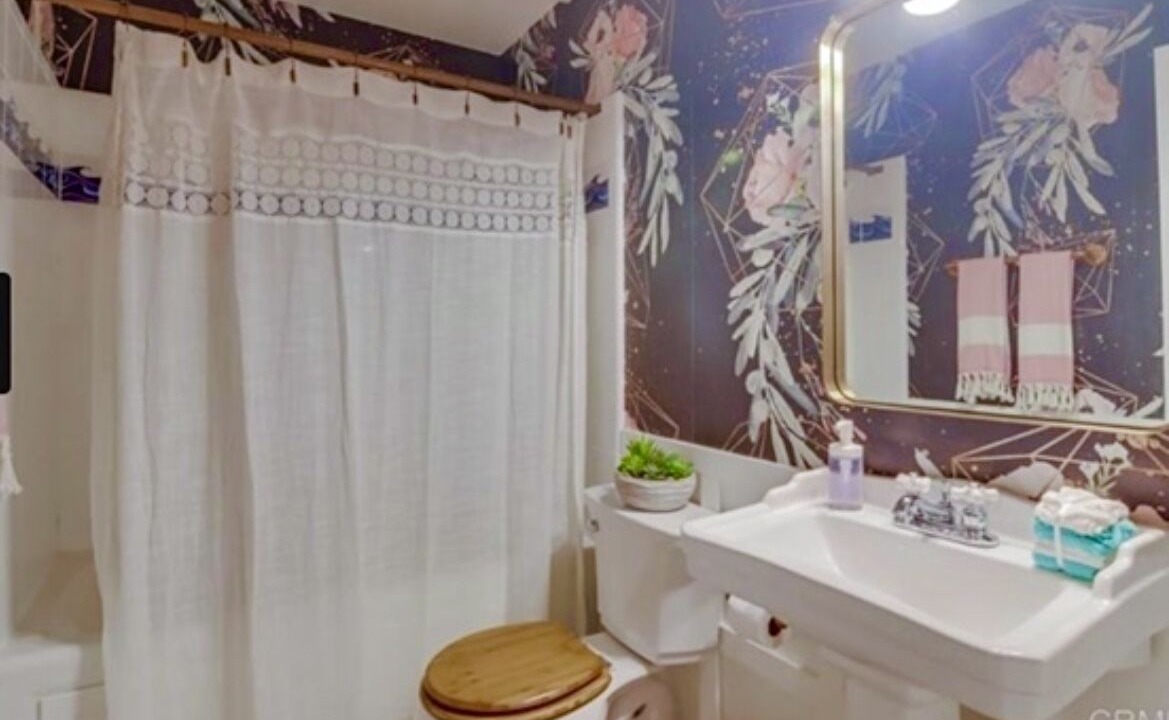 Photo of Bathroom in Imperial Beach