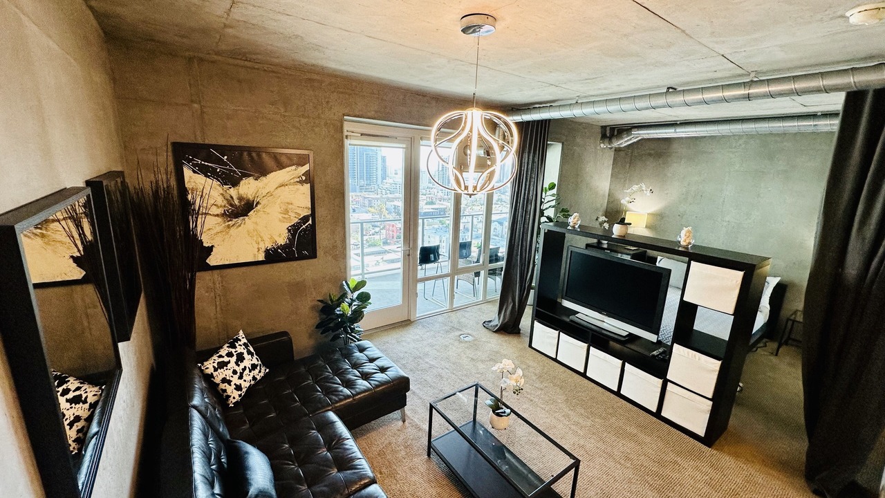 Photo of Livingroom in Smart Corner