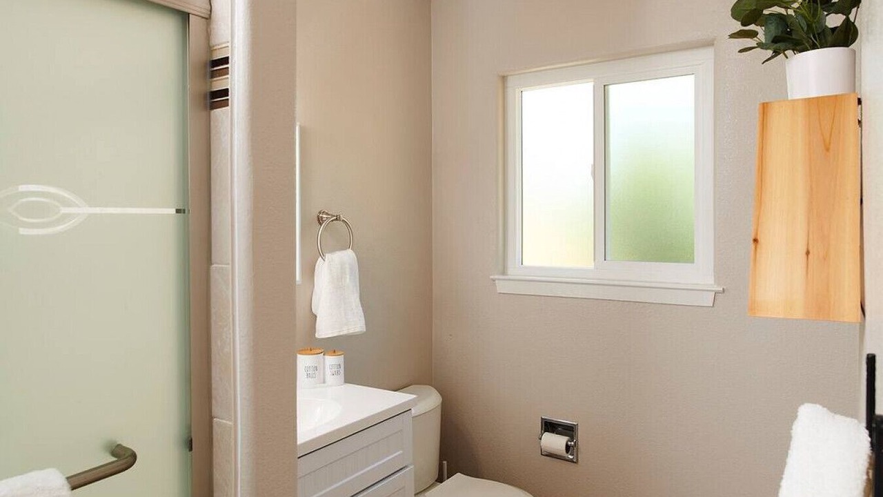 Photo of Bathroom in Tower District