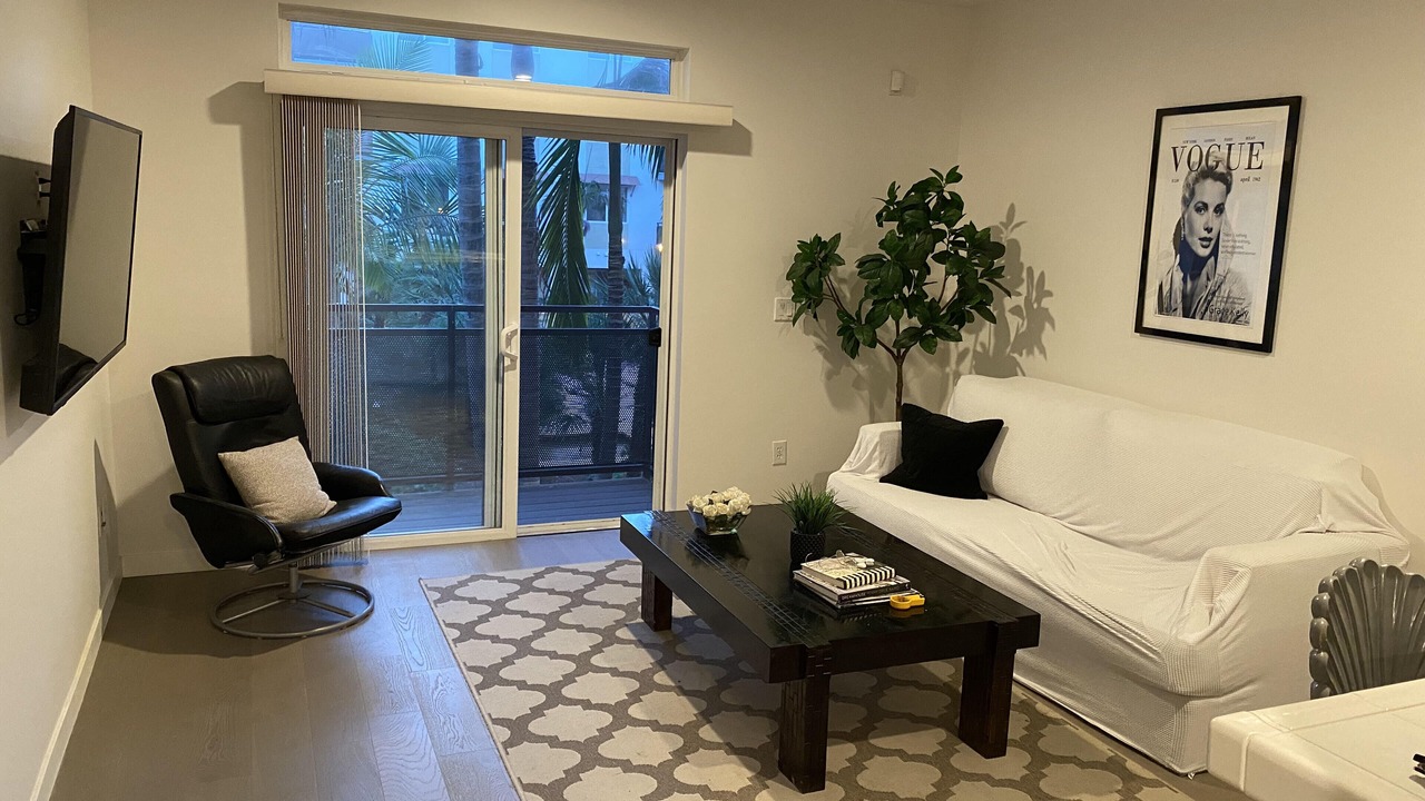 Photo of Livingroom in Playa Vista