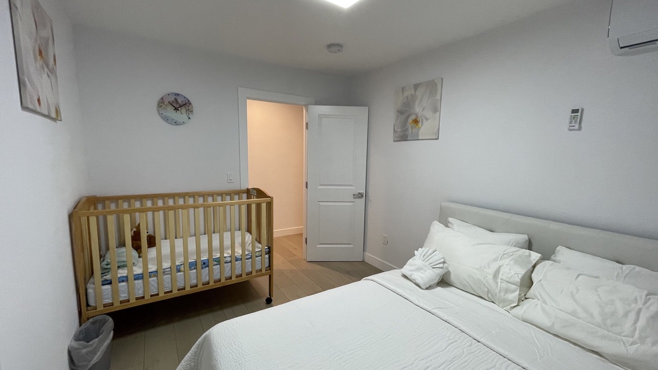 Photo of Bedroom in East Palo Alto