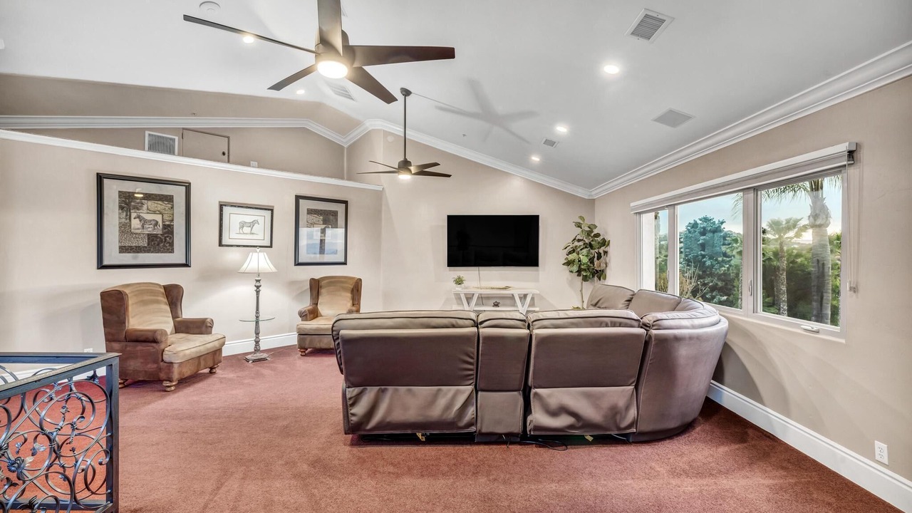 Photo of Livingroom in Ramona