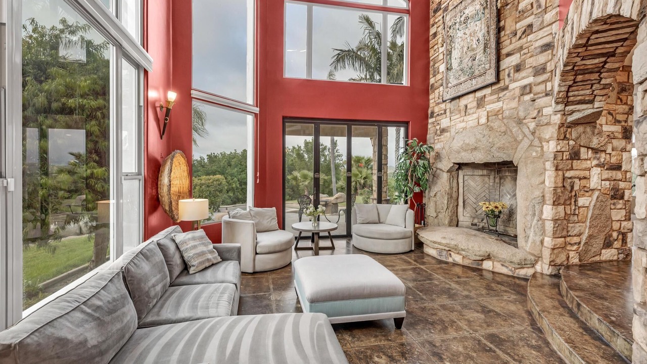 Photo of Livingroom in Ramona