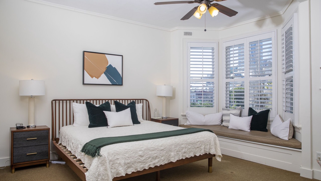 Photo of Bedroom in Telegraph Hill