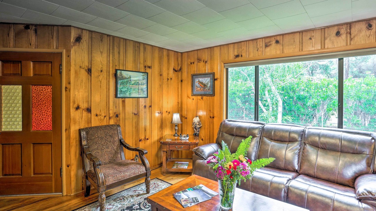 Photo of Bedroom in Shasta Lake