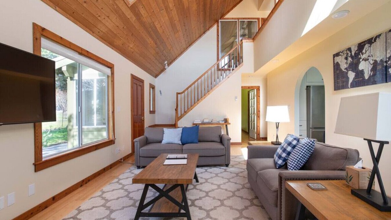 Photo of Livingroom in Point Reyes Station