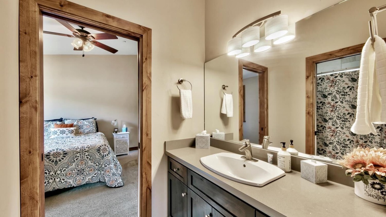Photo of Bathroom in Mountain View Estates