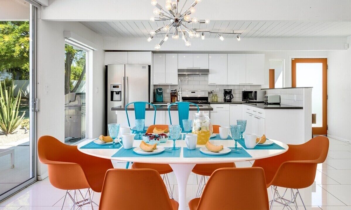 Photo of Kitchen in Racquet Club Estates