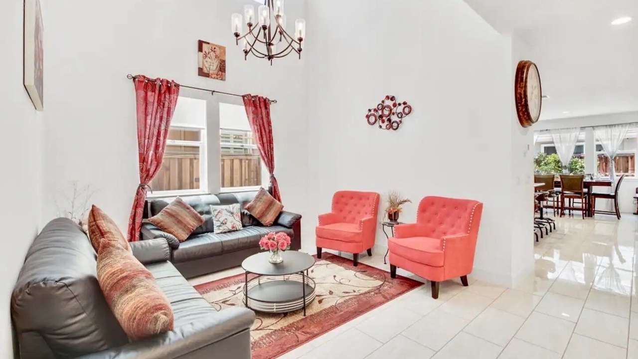 Photo of Livingroom in Lathrop