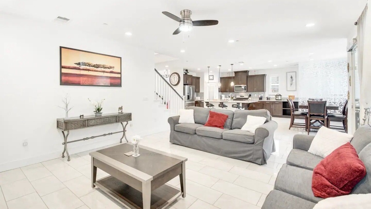 Photo of Livingroom in Lathrop