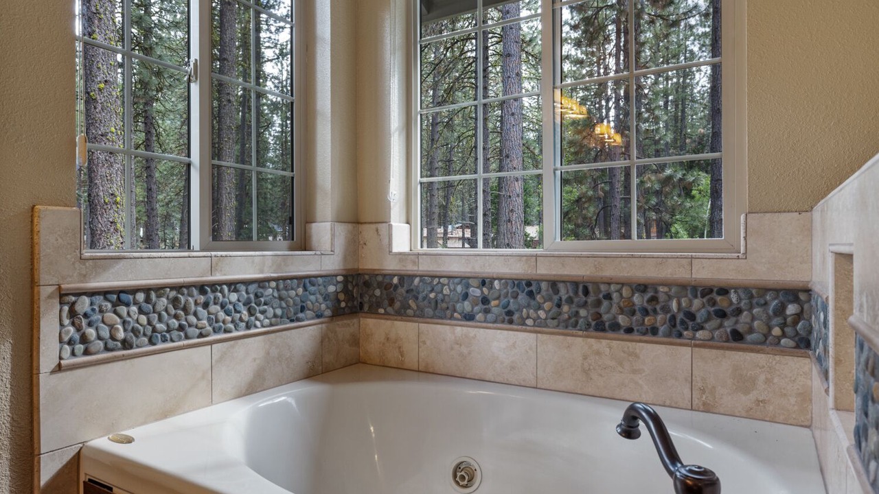 Photo of Bathroom in Graeagle