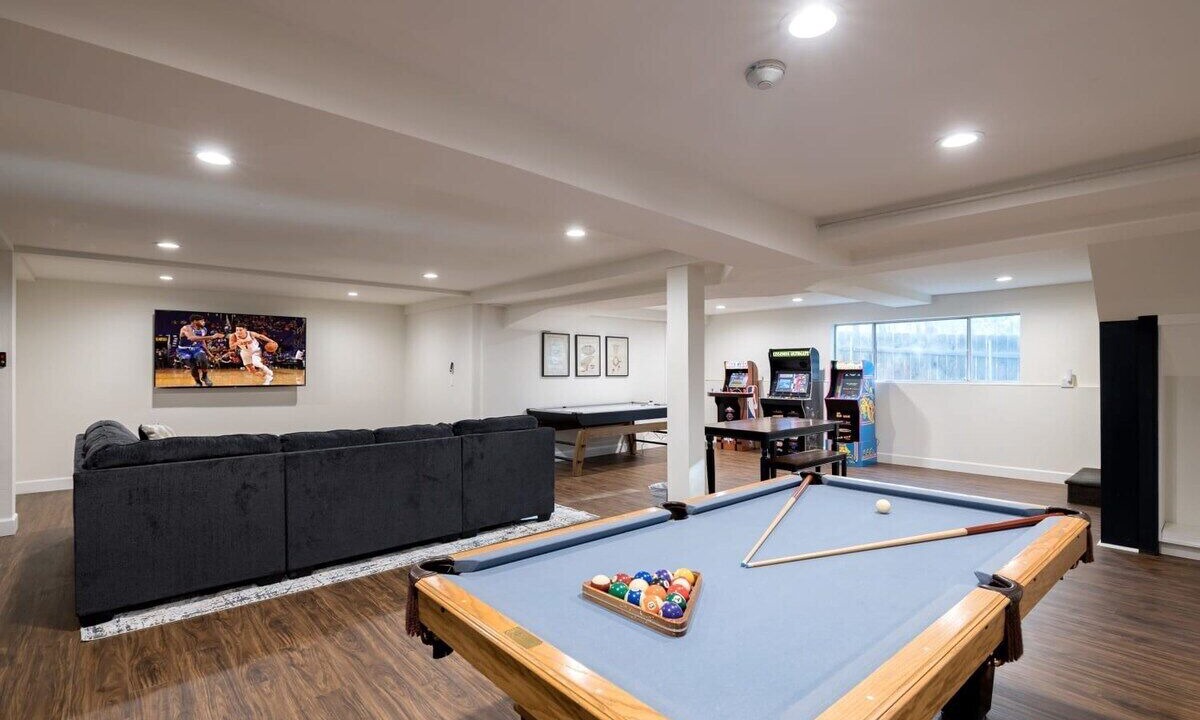 Photo of Bedroom in Evergreen Estates