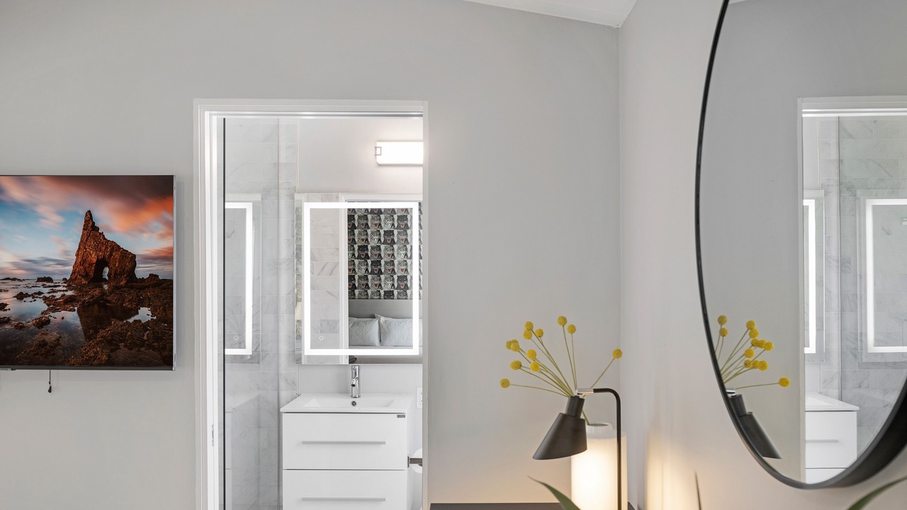 Photo of Bedroom in Racquet Club Estates