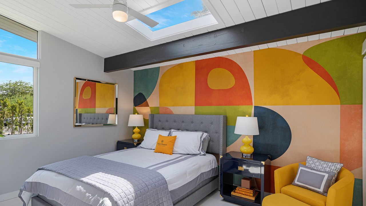 Photo of Bedroom in Racquet Club Estates