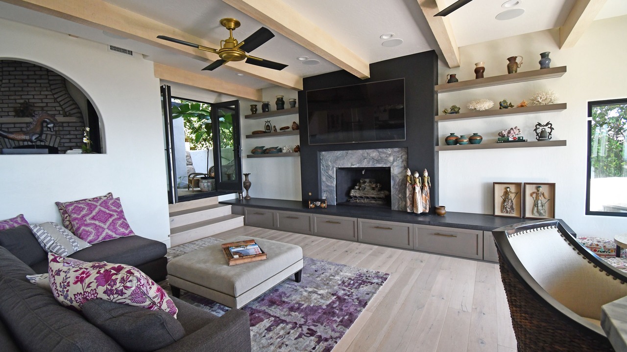 Photo of Livingroom in Three Arch Bay