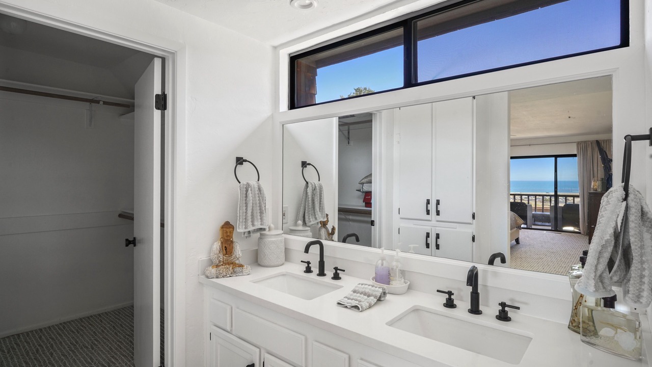 Photo of Bathroom in Del Mar Heights
