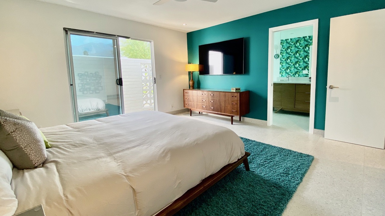 Photo of Bedroom in Canyon Corridor