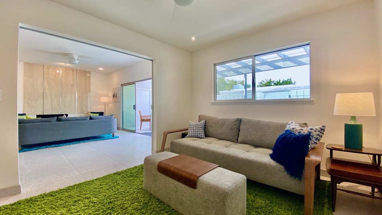Photo of Livingroom in Canyon Corridor