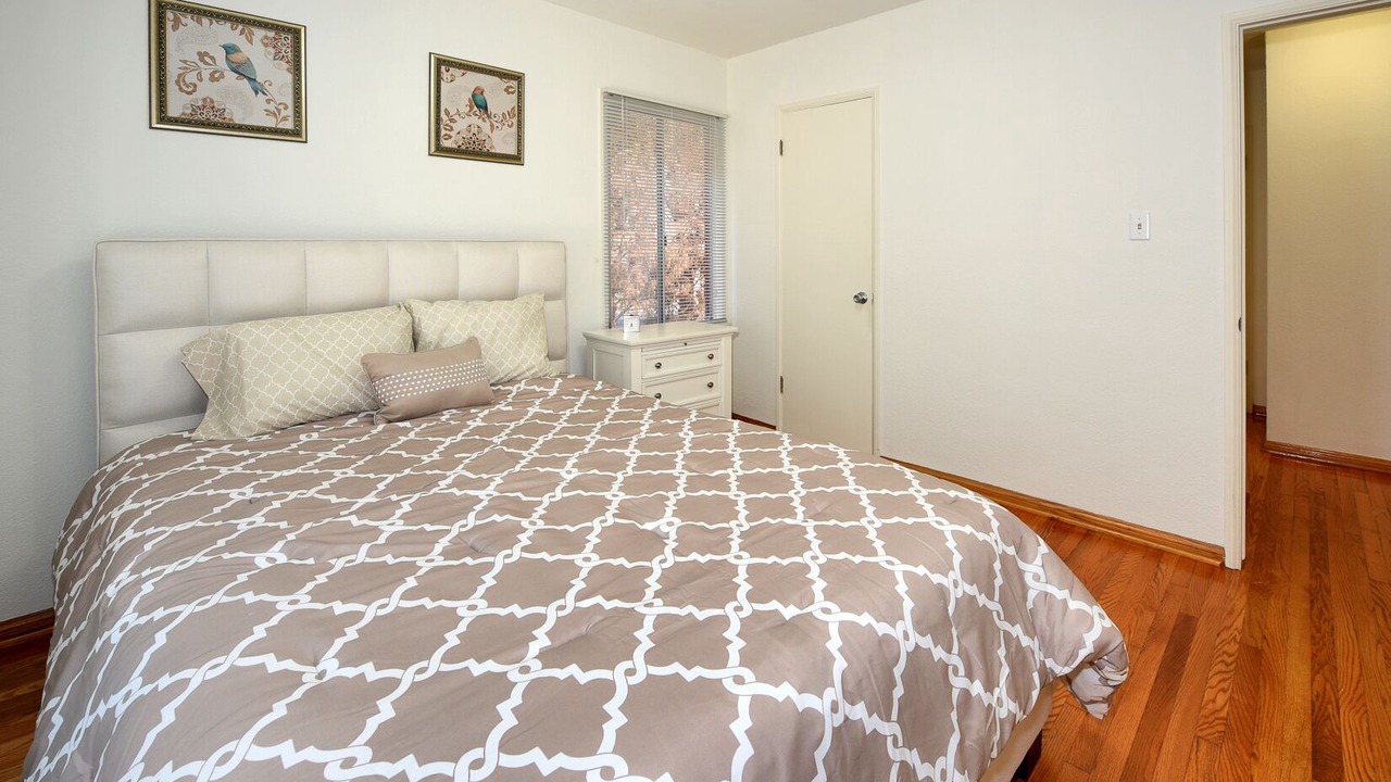 Photo of Bedroom in Mar Vista