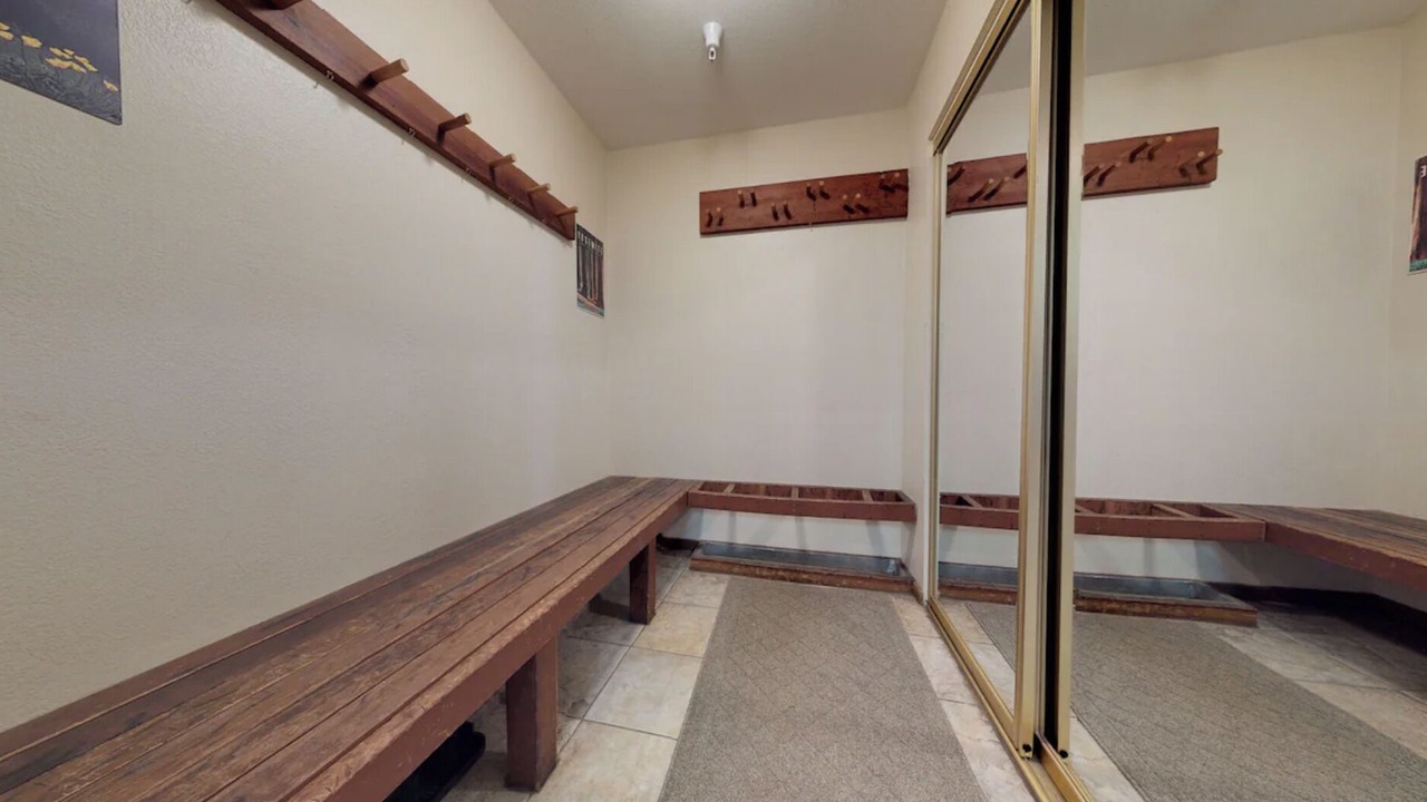 Photo of Bedroom in Mammoth Lakes