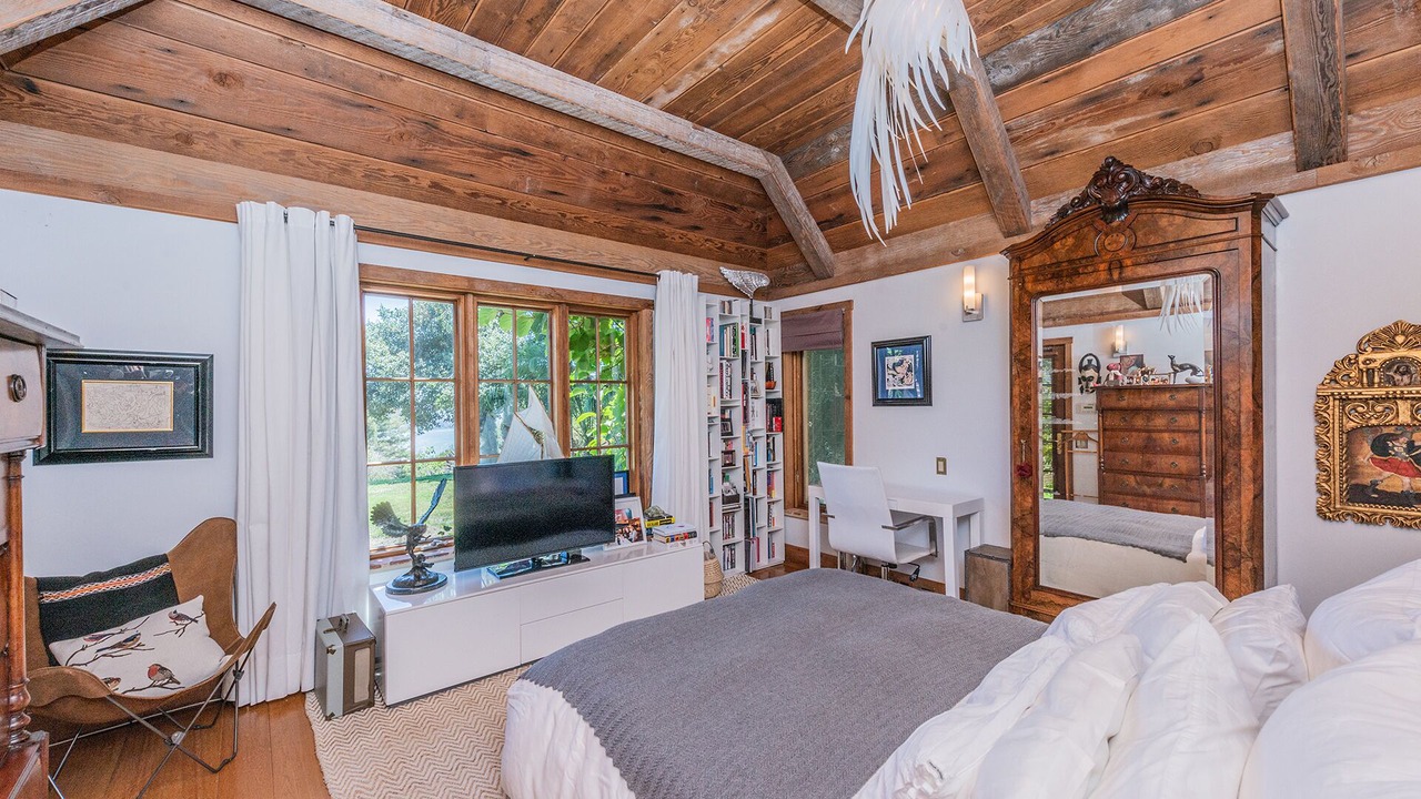 Photo of Bedroom in Belvedere Tiburon