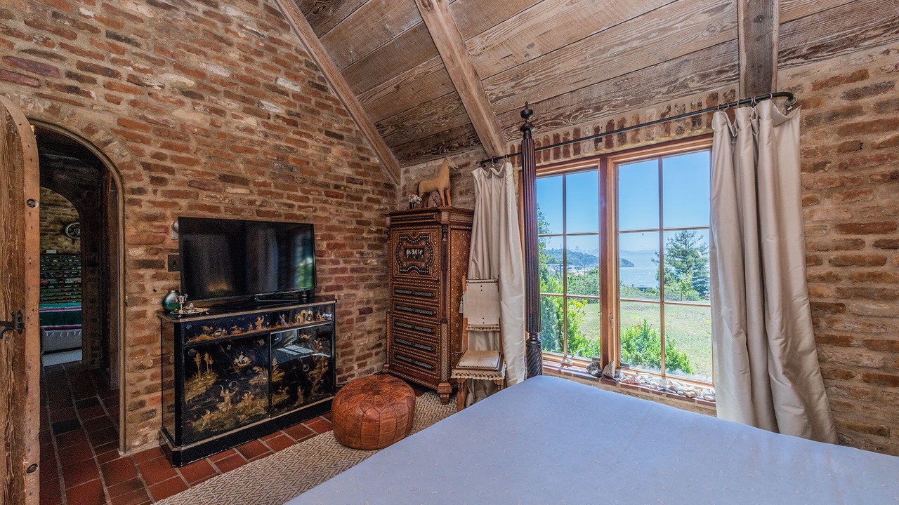 Photo of Bedroom in Belvedere Tiburon