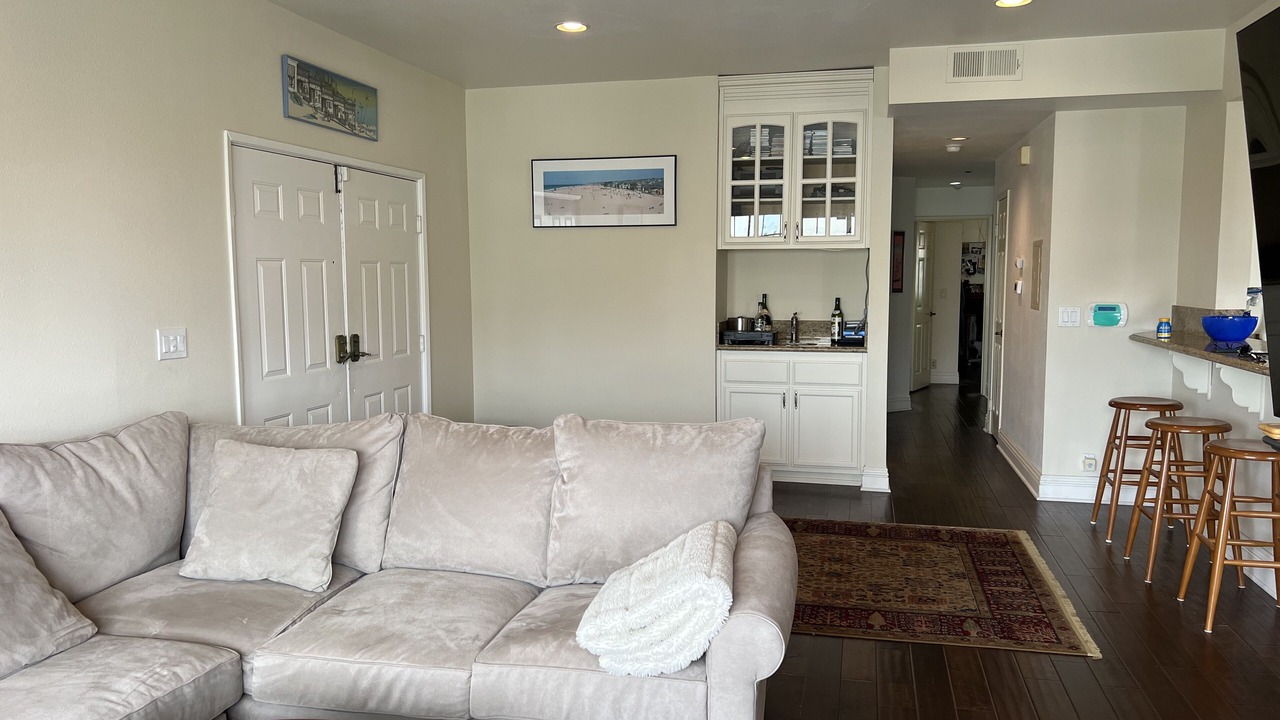 Photo of Livingroom in Hermosa Beach