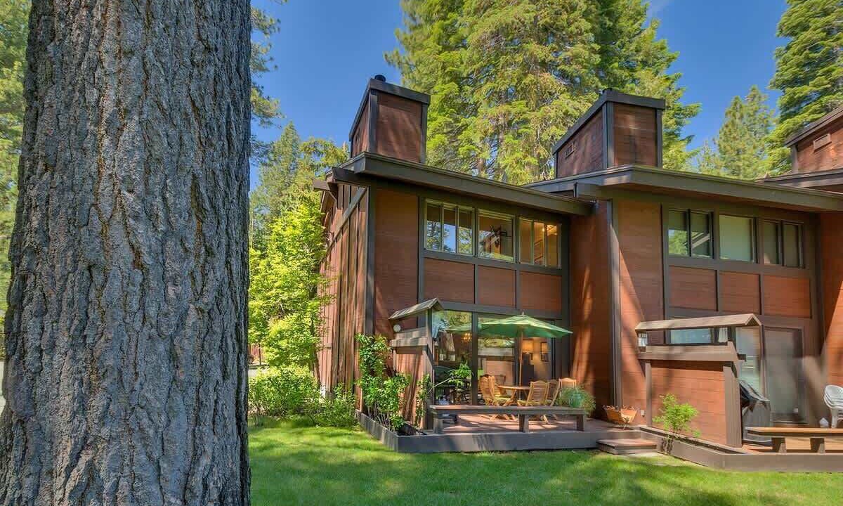 Photo of Outdoor in Tahoe Tavern