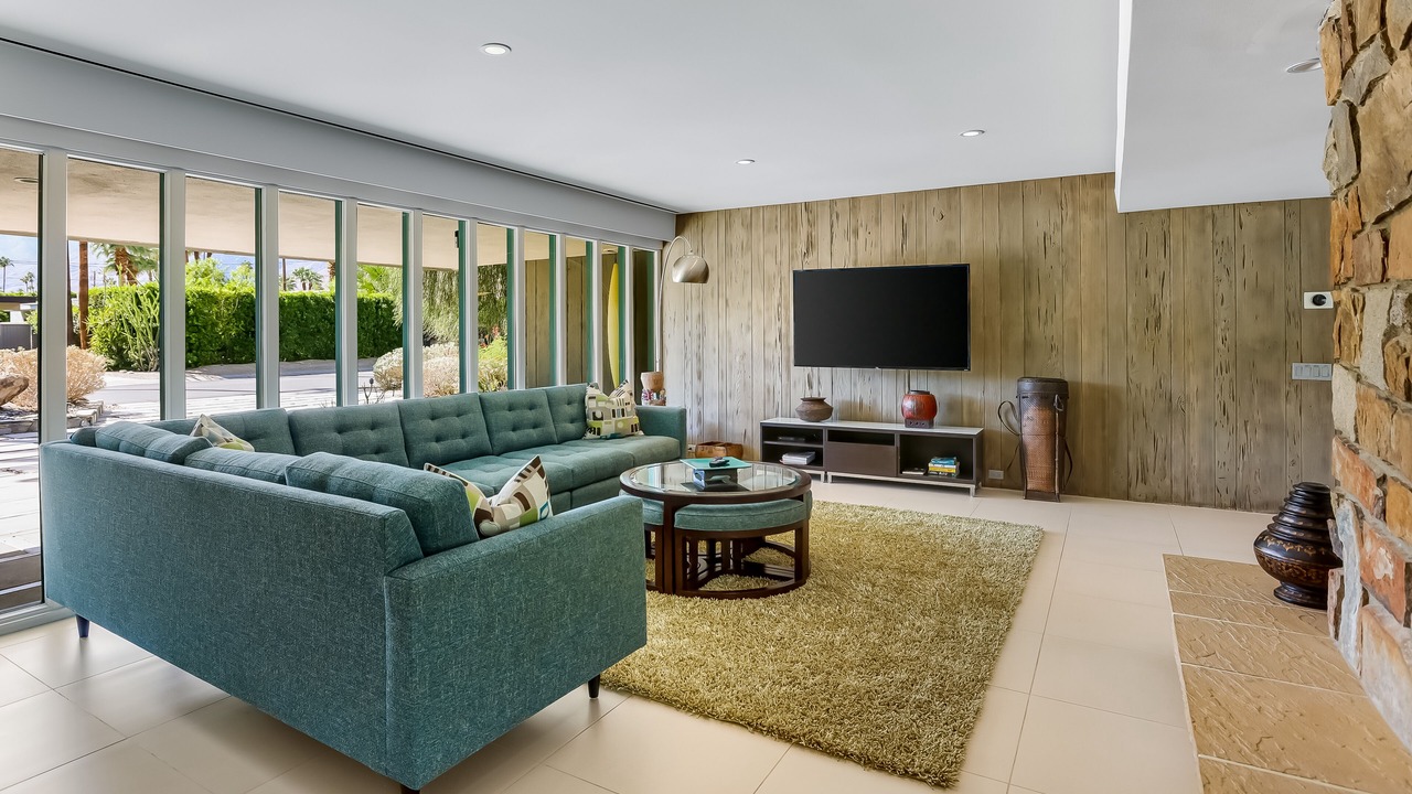 Photo of Livingroom in Deepwell Estates